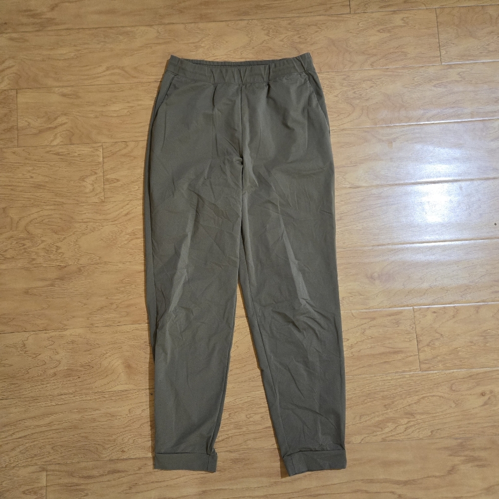 Uniqlo Olive Green High-Rise Tapered Pants
